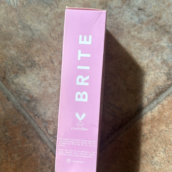 Brite semi permanent hair, color, pastel pink - Picture 3 of 4